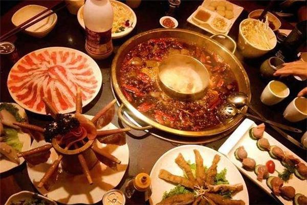 九月天火锅加盟