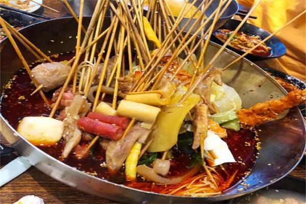 功夫鲜森冷串串香加盟