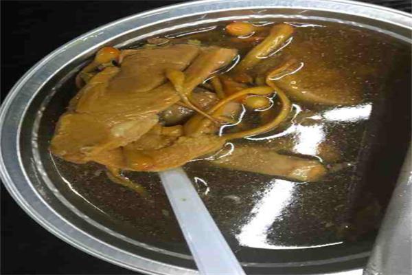 金汤铺炖汤世家加盟