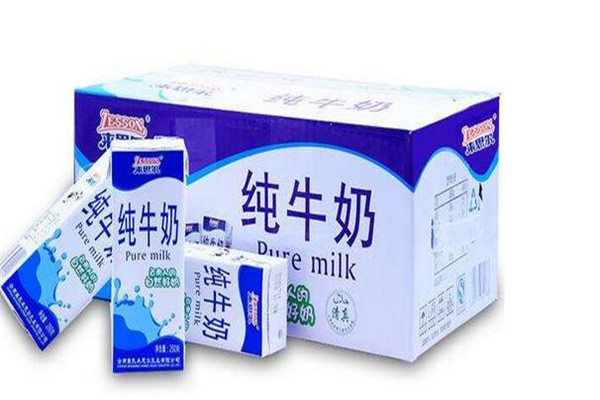 来思尔牛奶