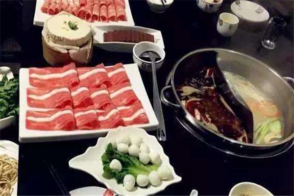 首正鲜货火锅加盟