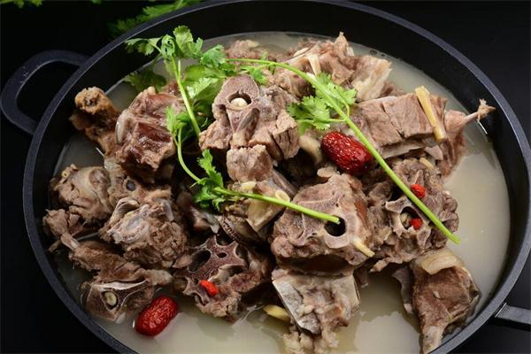 蒙骨香羊蝎子火锅加盟