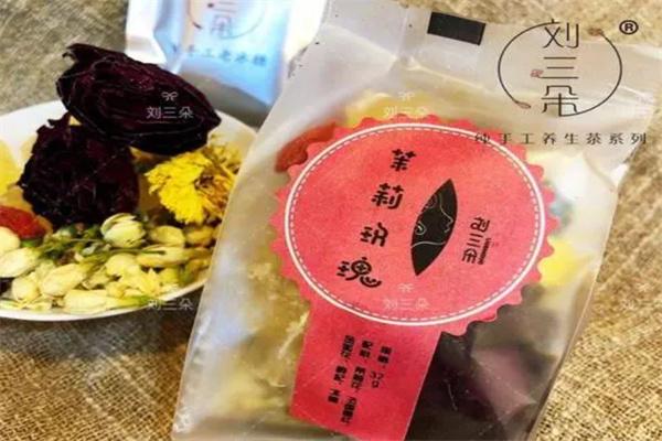 刘三朵八宝茶加盟
