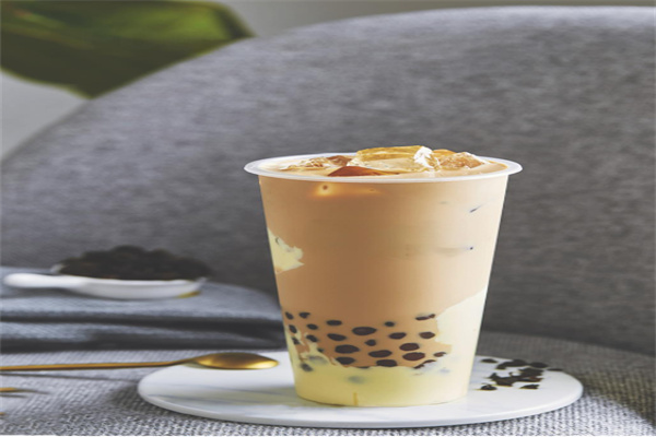 口喝了奶茶