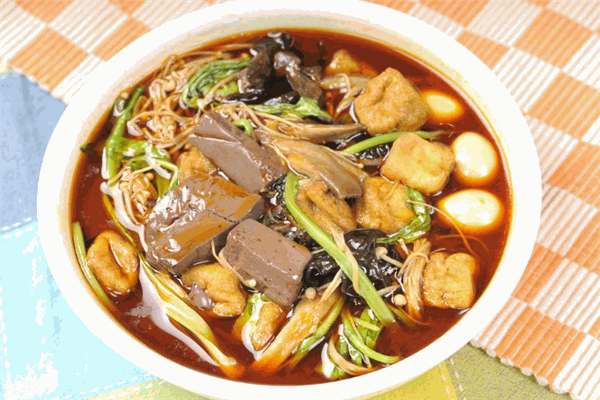 甄萌麻辣烫加盟