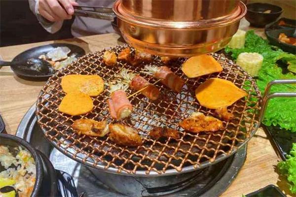 极炙精致炭火烤肉