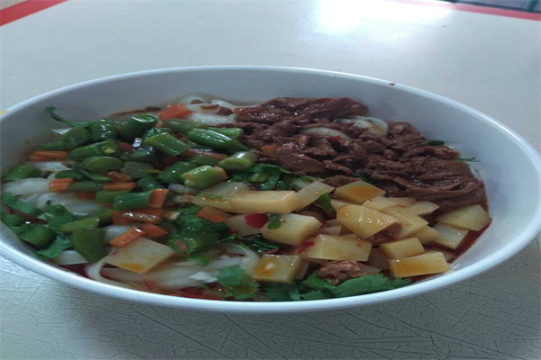 张金阳鸡汤刀削面