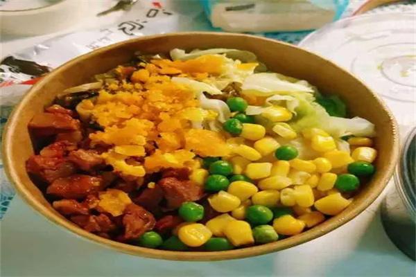 拌上瘾牛油拌饭加盟