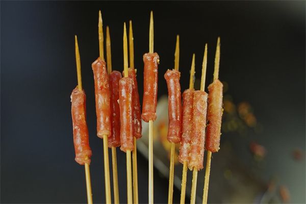 撸串侠小肉串