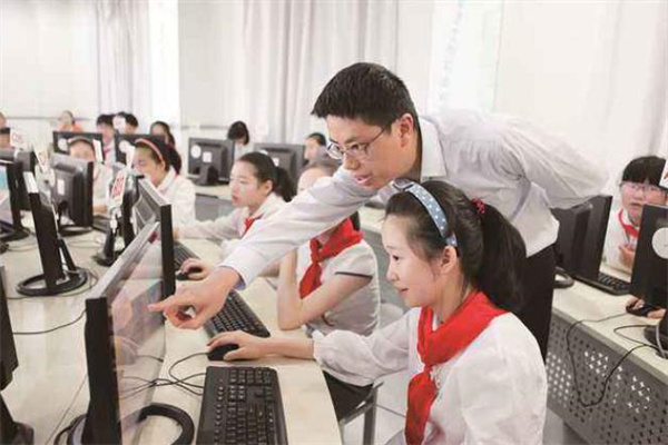 汇聚教育