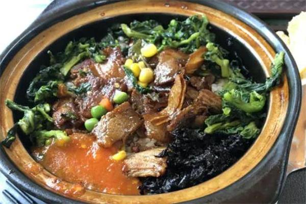 老妈煲仔饭