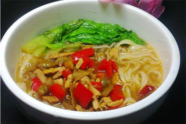 周记酸菜滑肉面加盟