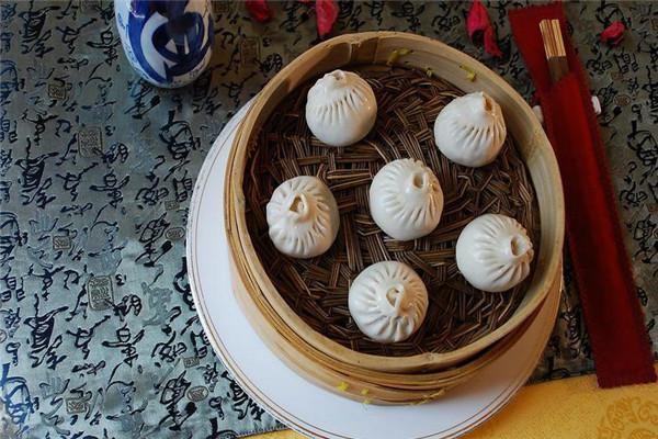倔三汤包粥加盟