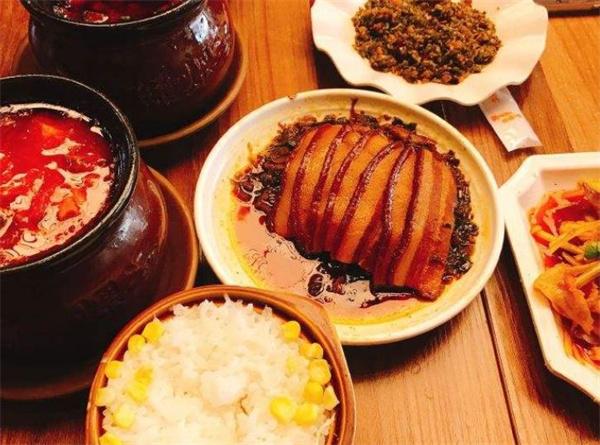 席罐罐罐饭