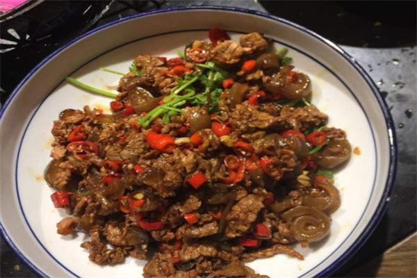 不差钱家常菜馆