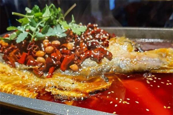 鱼肆无刺烤鱼饭加盟