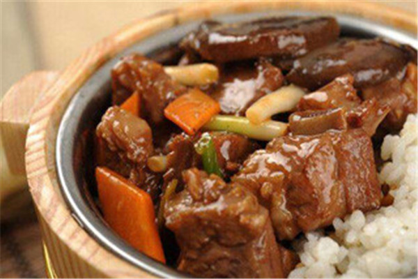 叭叭嘴桶饭加盟