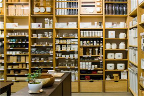 春英日用品店加盟