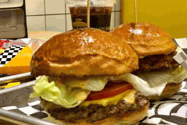 TastiBurger塔思蒂汉堡