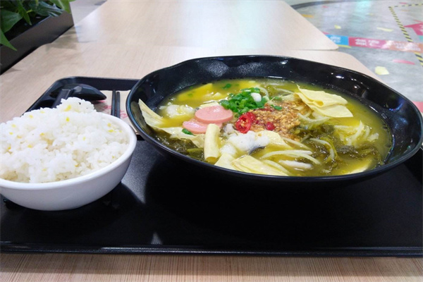 鱼吖吖酸菜鱼米饭快餐