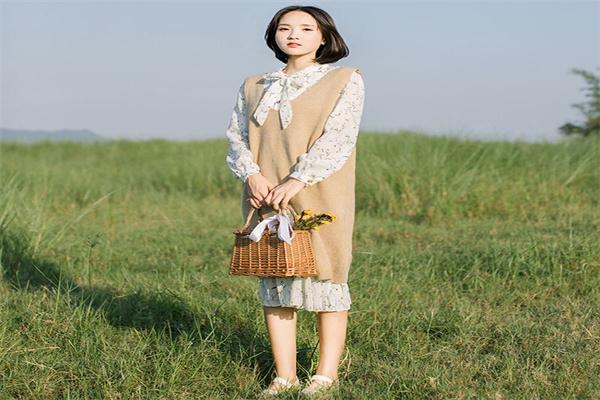 唯衣服装批发加盟