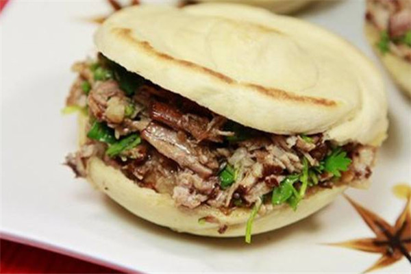 老哎呦味肉夹馍加盟
