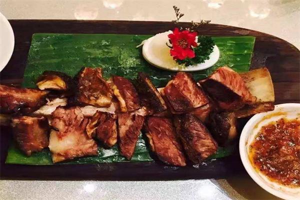 阿依娜美食加盟