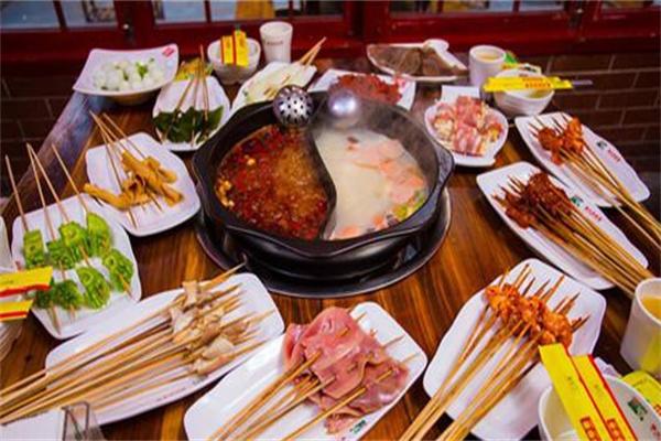 巴间火锅串串加盟