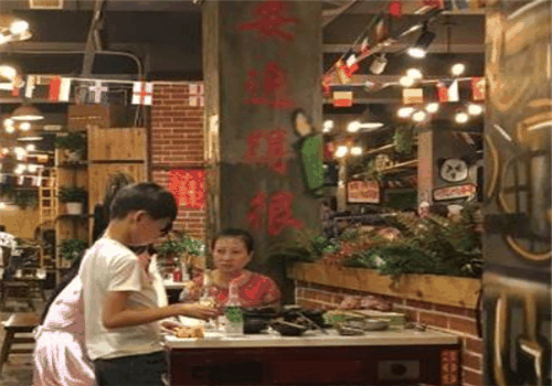 五味串串香加盟