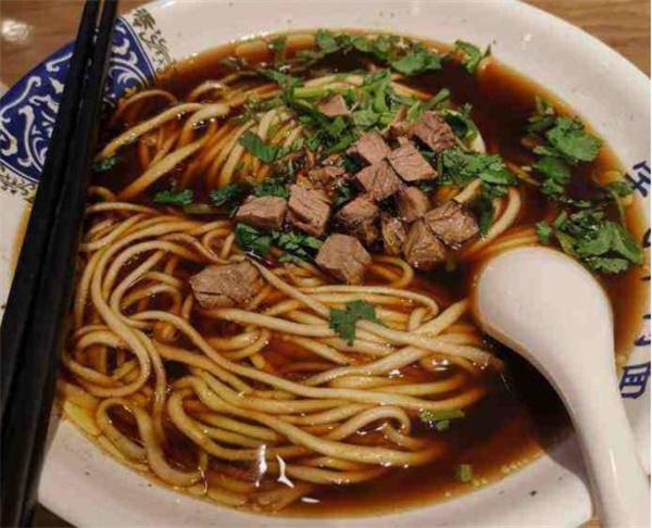 宇飞牛肉面