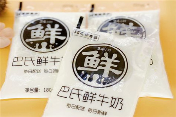 康诺鲜奶加盟