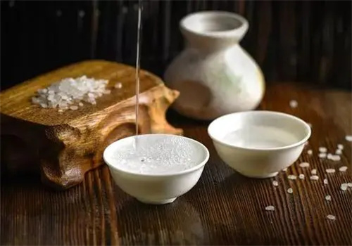 五粮液现代人酒