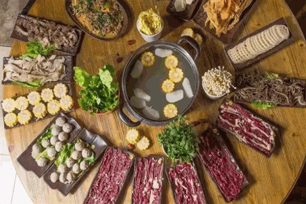蜀皇全牛宴菌汤鲜黄牛肉