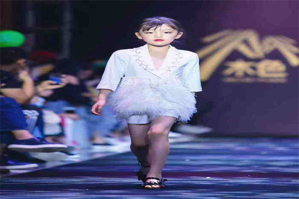 丝路鑫妃少儿模特培训