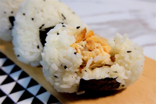 一禾饭团