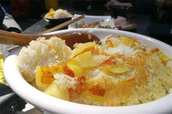 回味碗土家洋芋饭加盟