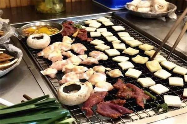 小豆腐烧烤加盟