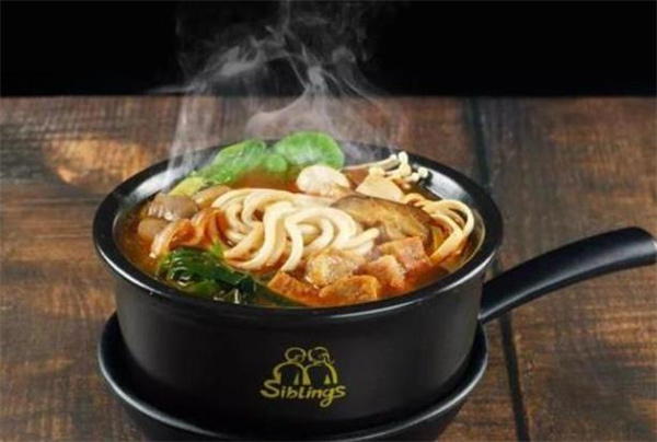 姐弟俩土豆粉