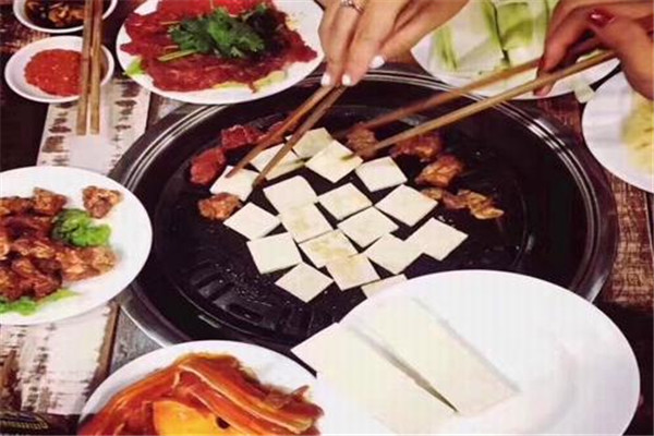 小豆腐烧烤加盟