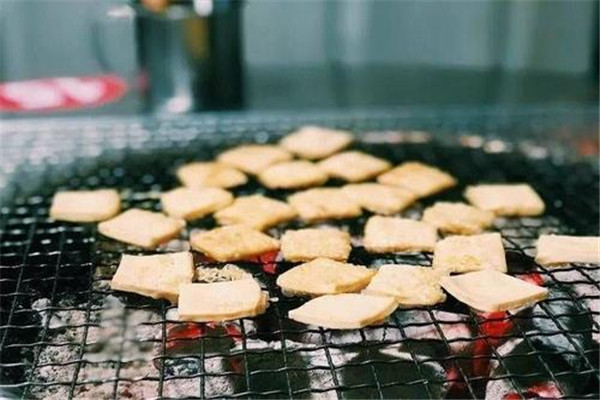 小豆腐烧烤加盟