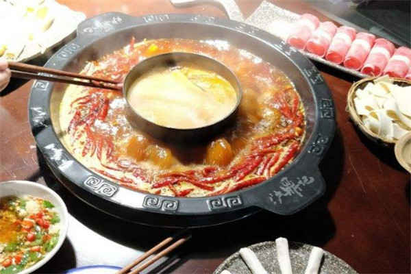 炉鼎记火锅加盟