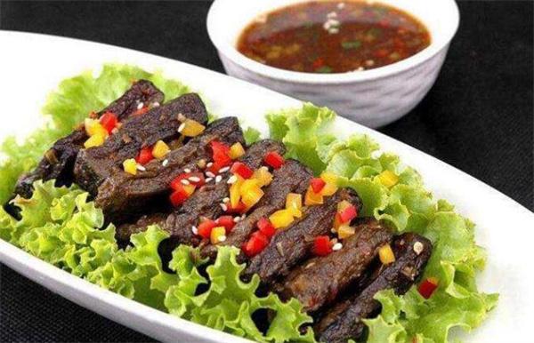 杨诚臭豆腐