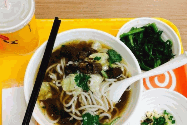 三品王牛肉粉