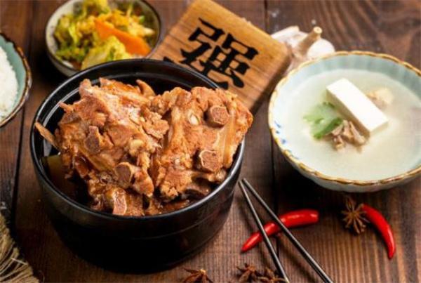 犟骨头排骨饭