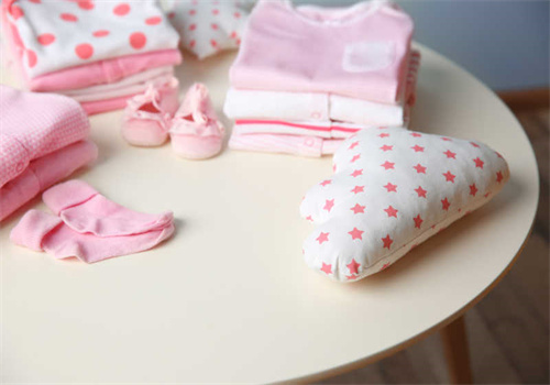 乐酷熊婴儿衣服