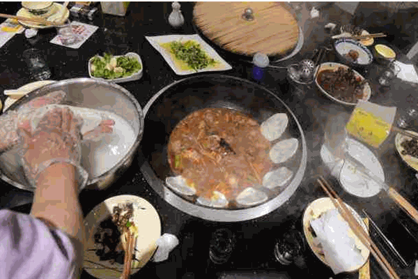 三里屯土灶台加盟