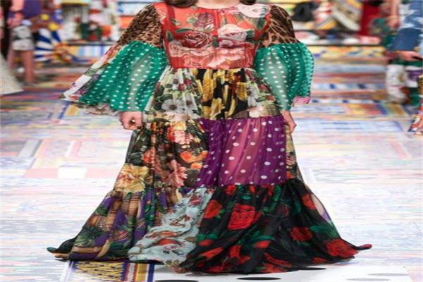 美丽花服饰