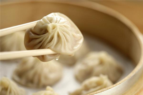 钟味小笼包