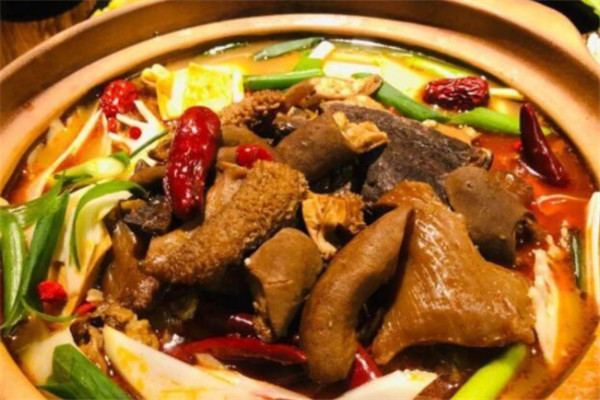 半城牛杂火锅