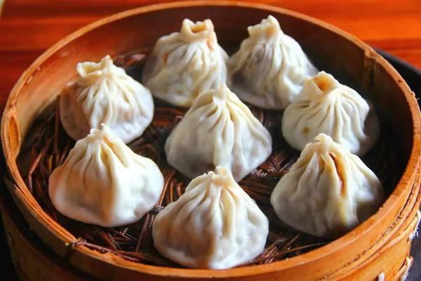 钟味小笼包